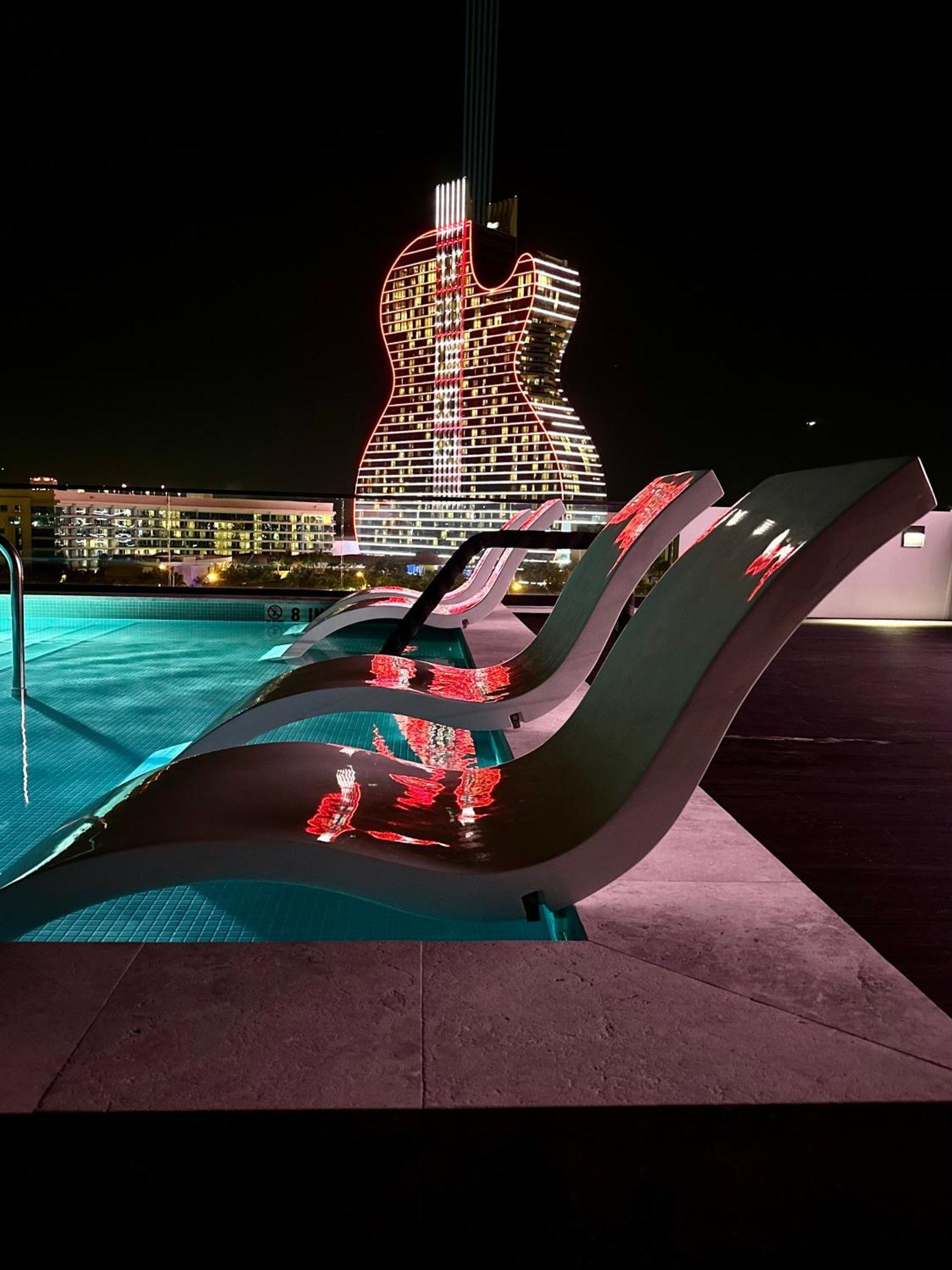 Dolce By Wyndham Hollywood Hotel Exterior foto